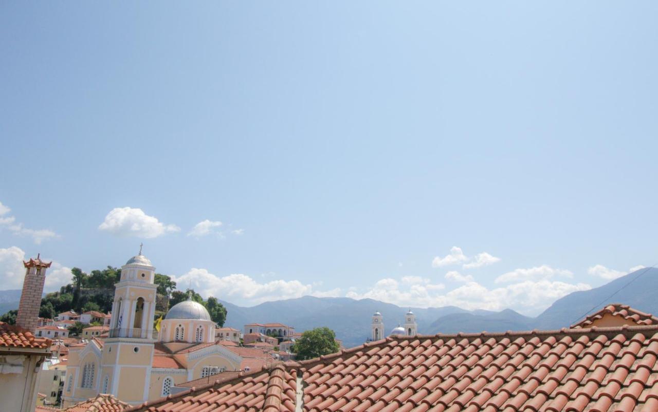 Onos - 2 Bedroom 2 Bathroom Penthouse With Terrace In Old Town Kalamata Exterior foto